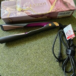 Black and Pink Hair Straightener